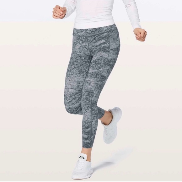 Lululemon Fast & Free Tight 7/8 II Nulux 8 - Picture 2 of 10